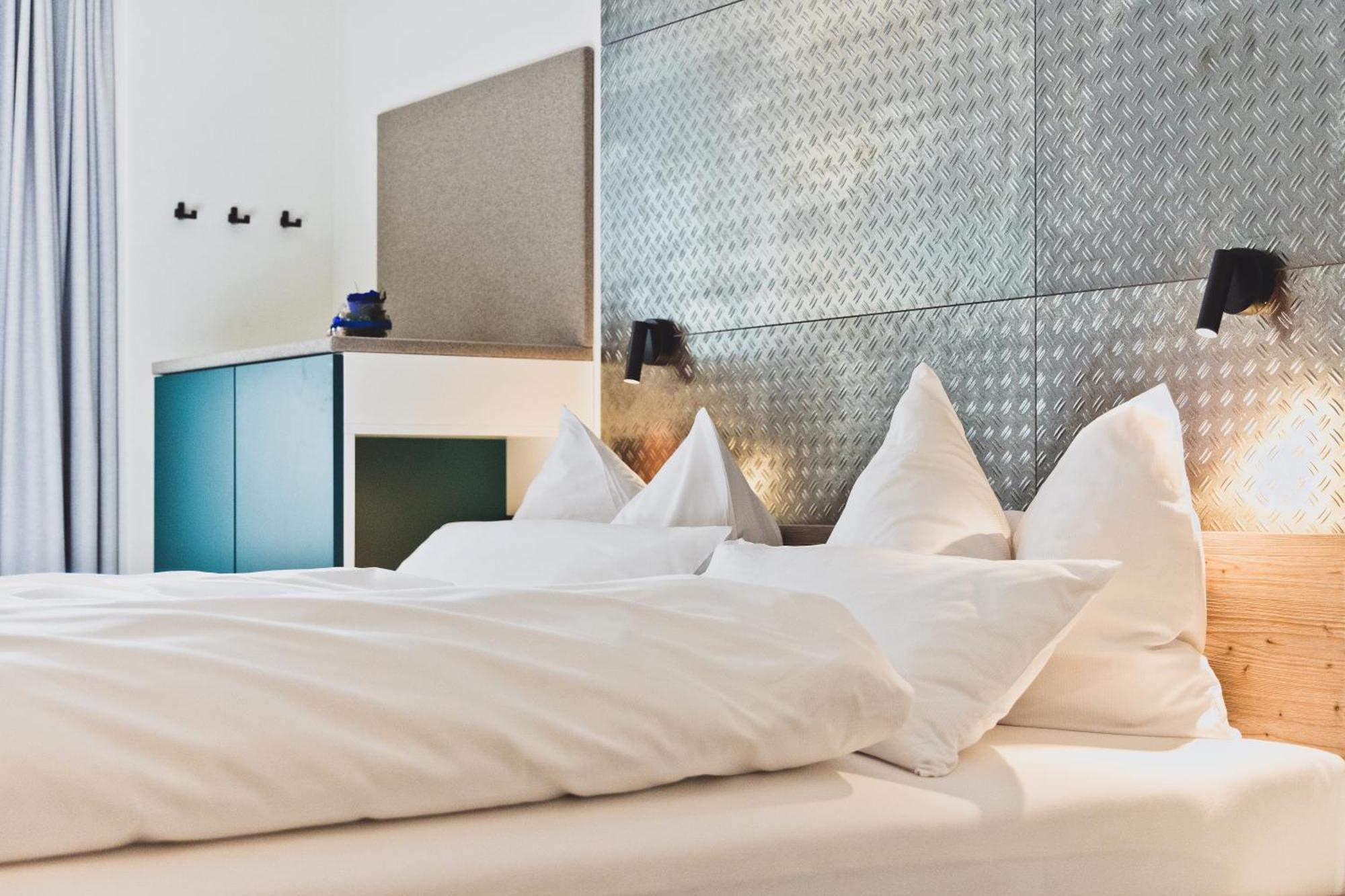 פלדקירש Hotel Blaue Rose -Digital Check In- מראה חיצוני תמונה